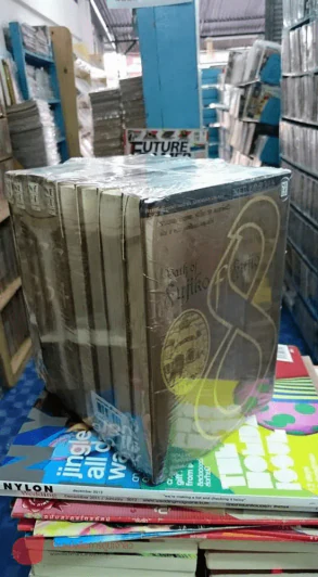 รวมผลงานอมตะ ฟุจิโกะ SF คอลเล็คชั่น เล่ม 1-8 มือหนึ่ง (คนเขียนโดราเอมอน) รูปที่ 2