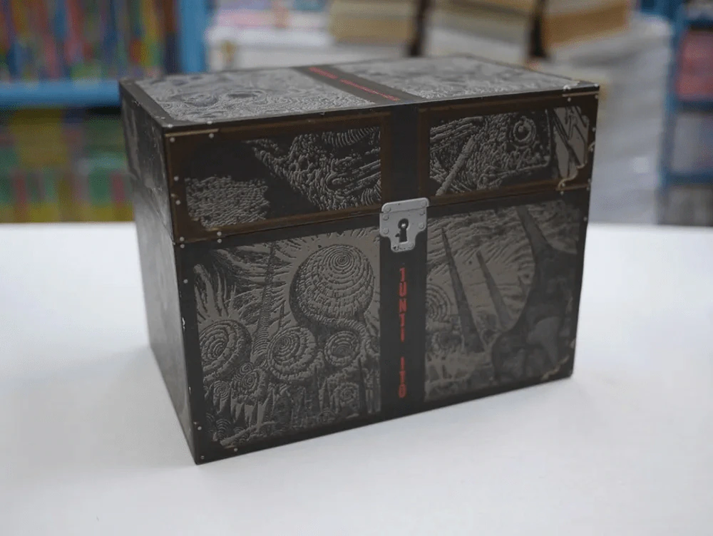 กล่องจุนจิ อิโต้ Junji Ito + หนังสือ มือหนึ่ง (ชุดสุดท้าย) รูปที่ 1