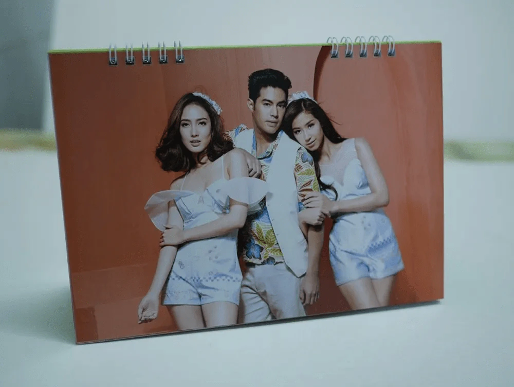ปฎิทิน ช่อง 3 ปี พ.ศ.2559 แบบตั้งโต๊ะ (มือหนึ่ง) รูปที่ 11