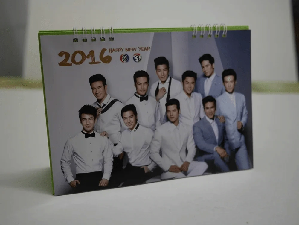 ปฎิทิน ช่อง 3 ปี พ.ศ.2559 แบบตั้งโต๊ะ (มือหนึ่ง) รูปที่ 1