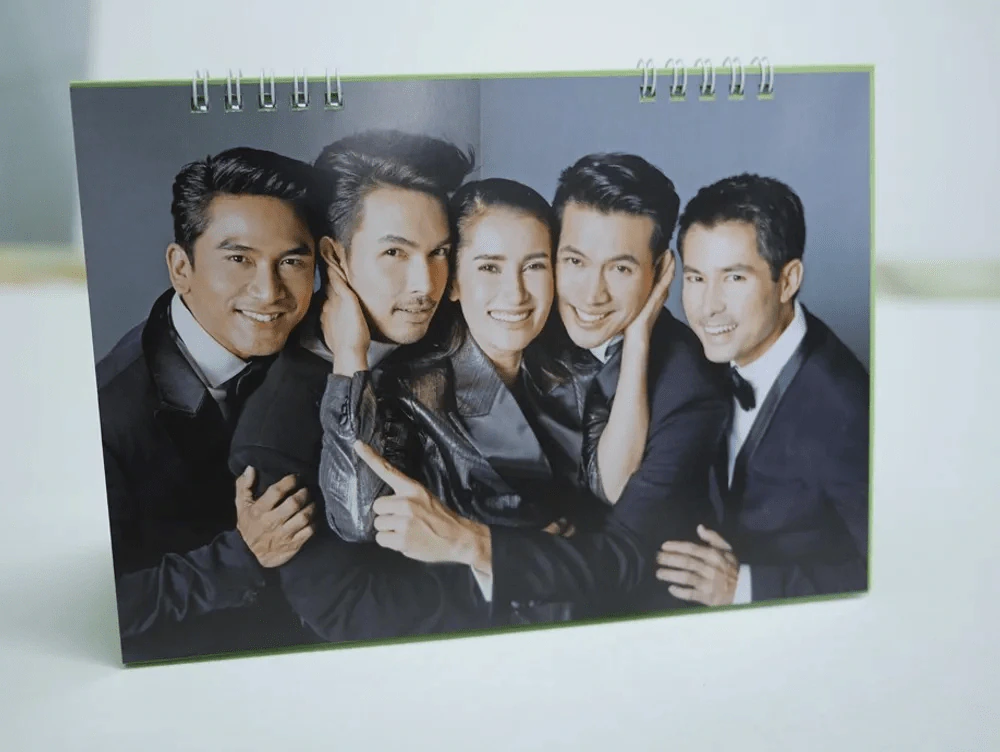 ปฎิทิน ช่อง 3 ปี พ.ศ.2559 แบบตั้งโต๊ะ (มือหนึ่ง) รูปที่ 3
