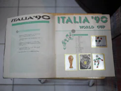 ITALIA'90 World Cup สมุดภาพสะสมสติกเกอร์ฟุตบอลโลก 1990 รูปที่ 3
