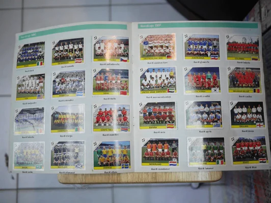 ITALIA'90 World Cup สมุดภาพสะสมสติกเกอร์ฟุตบอลโลก 1990 รูปที่ 7