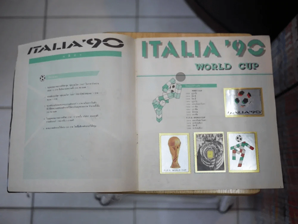 ITALIA'90 World Cup สมุดภาพสะสมสติกเกอร์ฟุตบอลโลก 1990 รูปที่ 3