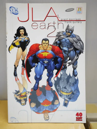 JLA : EARTH 2 รูปที่ 1