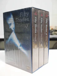 Box set Fifty Shades of Grey ฟิฟตี้ เชดส์ 3 เล่มจบ รูปที่ 1