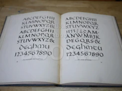 Typography รูปที่ 2