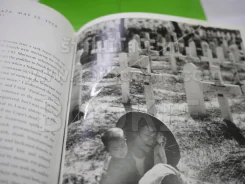 Requiem ภาพถ่ายสงครามเวียดนาม+อินโดนีเซีย (มี 1 หน้าติดสก๊อตเทปกันกระดาษขาด) รูปที่ 2
