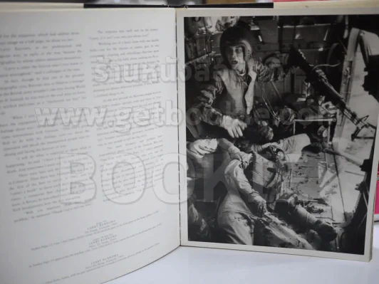 Requiem ภาพถ่ายสงครามเวียดนาม+อินโดนีเซีย (มี 1 หน้าติดสก๊อตเทปกันกระดาษขาด) รูปที่ 4