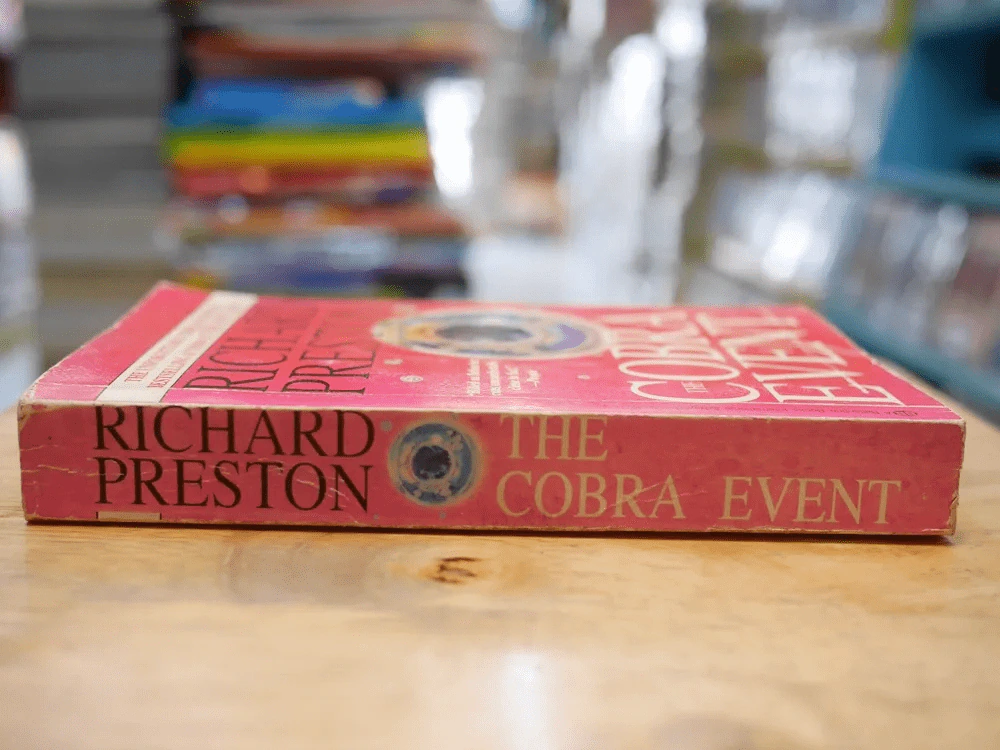 THE COBRA EVENT โคบรา สายพันธุ์เพชฌฆาต - สุวิทย์ ขาวปลอด รูปที่ 2