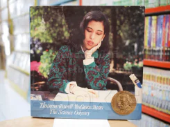 ท่องยุทธจักรเคมี ซีกโลกตะวันตก The Science Odyssey รูปที่ 1