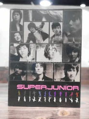 Super Junior รวมภาพสีทั้งเล่ม รูปที่ 1