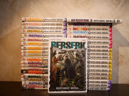 Berserk เล่ม 1-39 (เล่ม 38,39 สำนักพิมพ์สยามอินเตอร์) รูปที่ 1