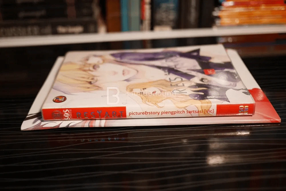 Restart - Forbidden Apple - Picture & Story Piengpiech Sartsasi Vic (มีลายเซ็น) รูปที่ 2