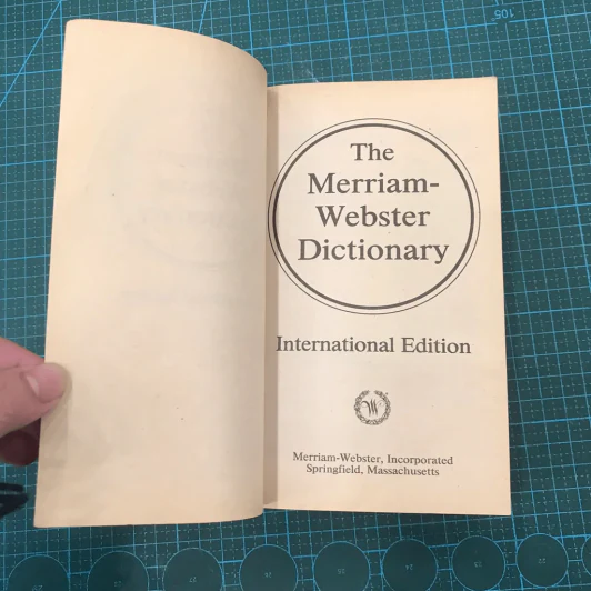The Merriam - Webster Dictionary รูปที่ 11