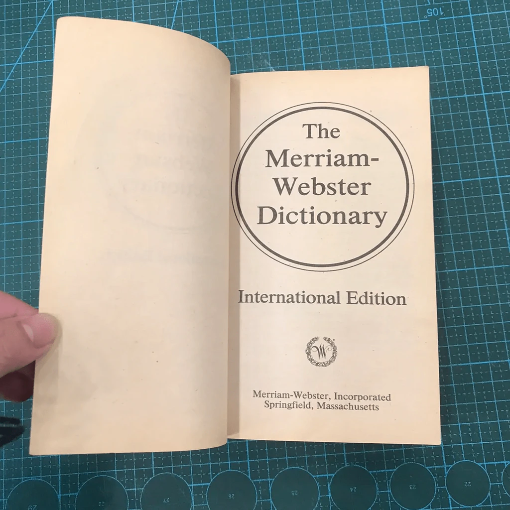 The Merriam - Webster Dictionary รูปที่ 11