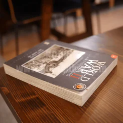 World War II In Photographs บันทึกภาพประวัติศาสตร์ในสงครามโลกครั้งที่ 2 รูปที่ 4