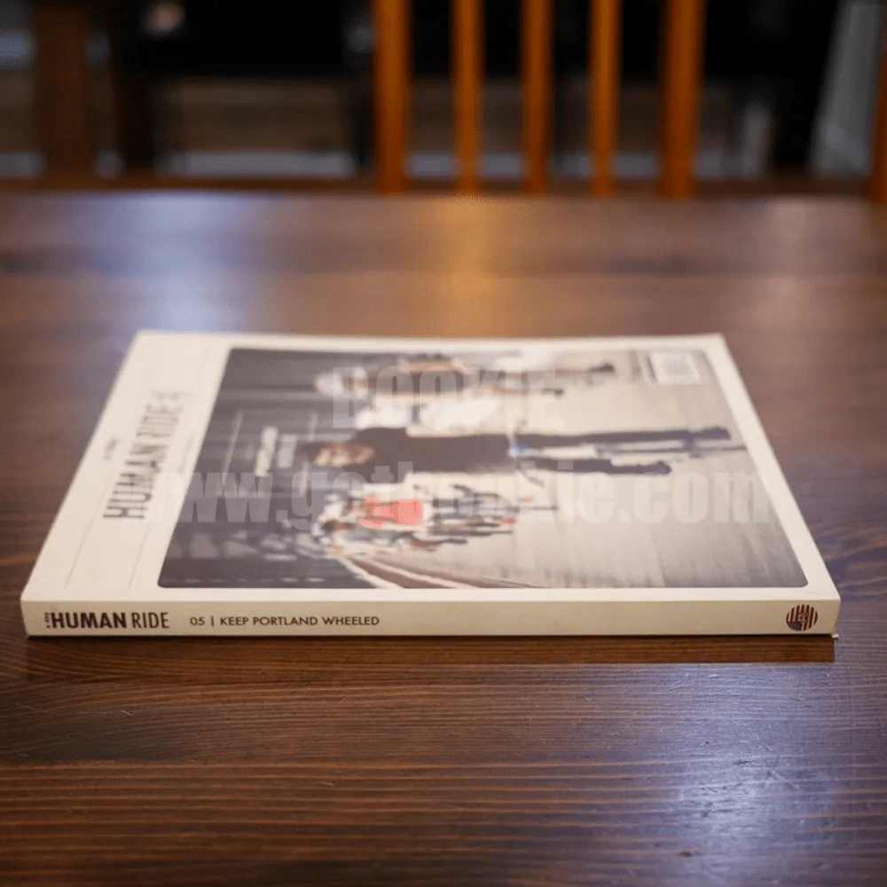 Human Ride Volume 02 Number 05 (มุมมีคราบน้ำเล็กน้อย) รูปที่ 2