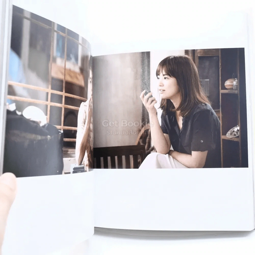 The Descendants Of The Sun Photo Essay (มีลายเซ็น+รูปภาพ+สติ๊กเกอร์) รูปที่ 9