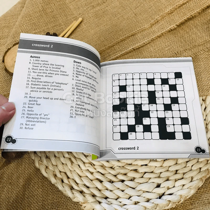 Crossword + Entrance 2003 + Vocab 2004 mini-book รูปที่ 13