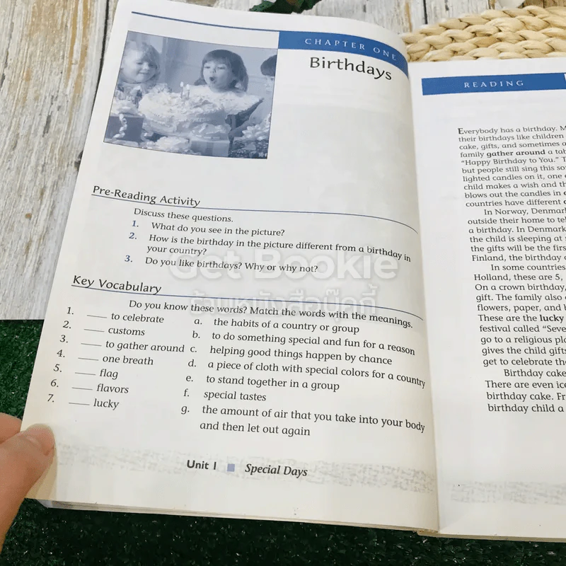 หนังสือเรียนสาระการเรียนรู้เพิ่มเติมภาษาอังกฤษ (อ่าน เขียน) Weaving It Together รูปที่ 17