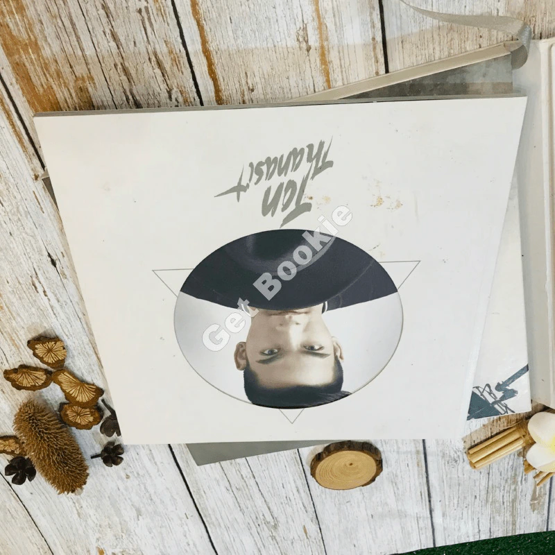 Photobook Ton Thanasit Free My Soul รูปที่ 6