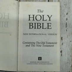 Holy Bible New International Version รูปที่ 5
