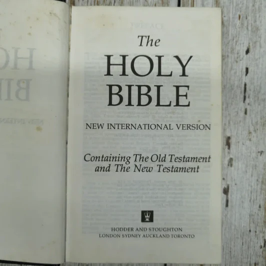 Holy Bible New International Version รูปที่ 5
