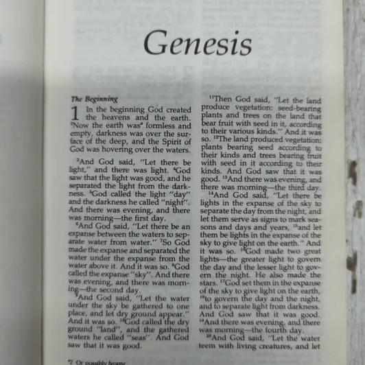 Holy Bible New International Version รูปที่ 8