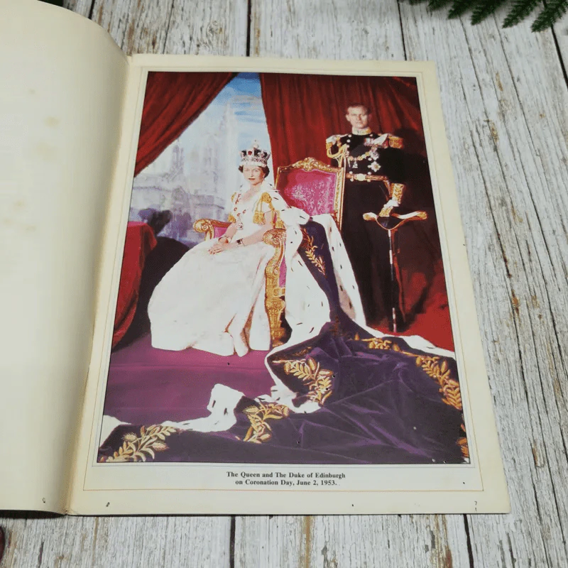 Silver Jubilee of Her Majesty The Queen 1952-1977 รูปที่ 6