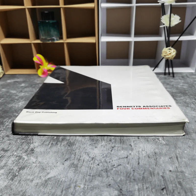 Bennetts Associates Four Commentaries รูปที่ 4