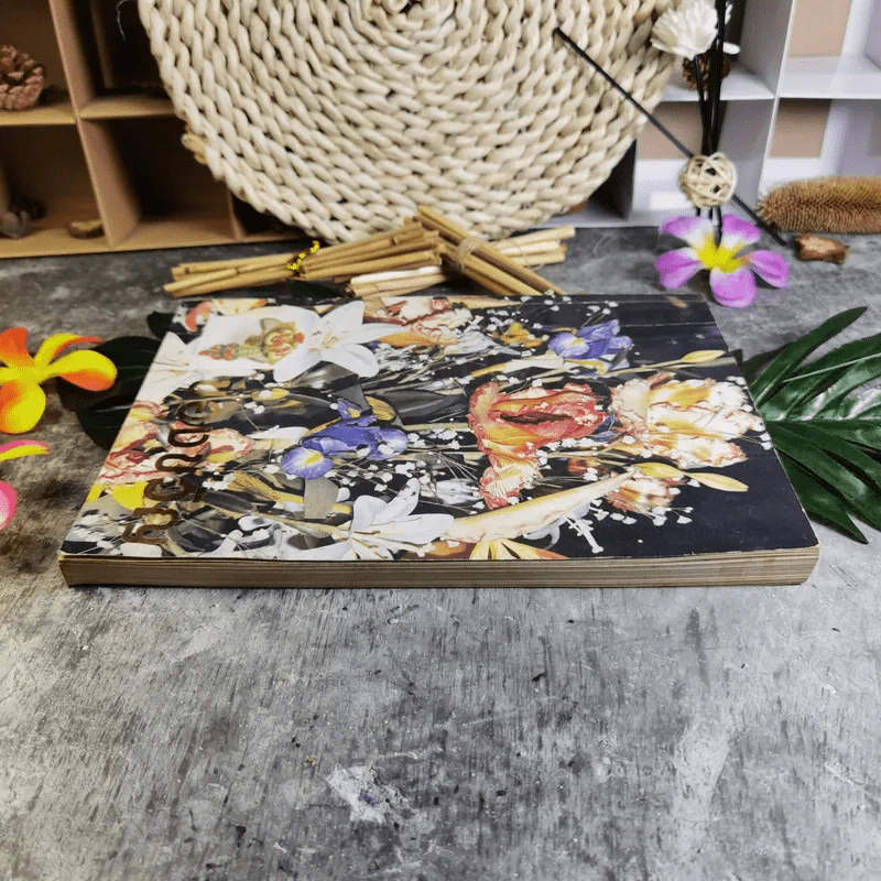 หนังสือของขวัญ มอบเป็นของชำร่วยแก่ท่านผู้มีเกียรติผู้มาร่วมในงานมงคลสมรสระหว่างคุณอรวรรณ ศิลป์วิไลรัตน์ และคุณเจนวิทย์ คราประยูร รูปที่ 3