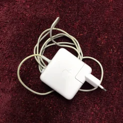 สายชาร์จ MacBook Air Apple MagSafe 2 Power Adapter ขนาด 45 วัตต์สำหรับ MacBook Air ของแท้มือสอง รูปที่ 1