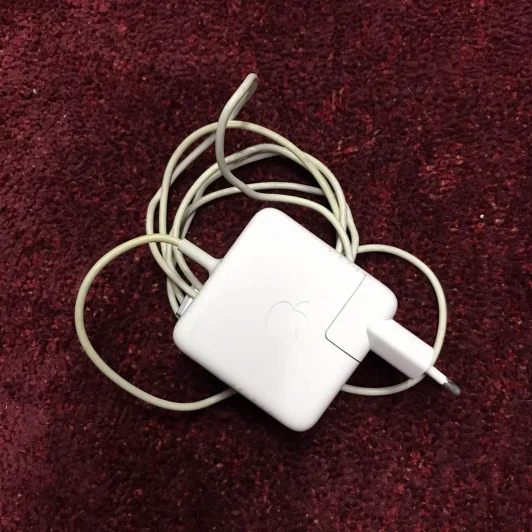 สายชาร์จ MacBook Air Apple MagSafe 2 Power Adapter ขนาด 45 วัตต์สำหรับ MacBook Air ของแท้มือสอง รูปที่ 1