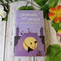 Diamonds and Daisies - Bernadette Strachan รูปที่ 1