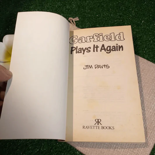 Garfield Plays It Again - Jim Davis รูปที่ 4