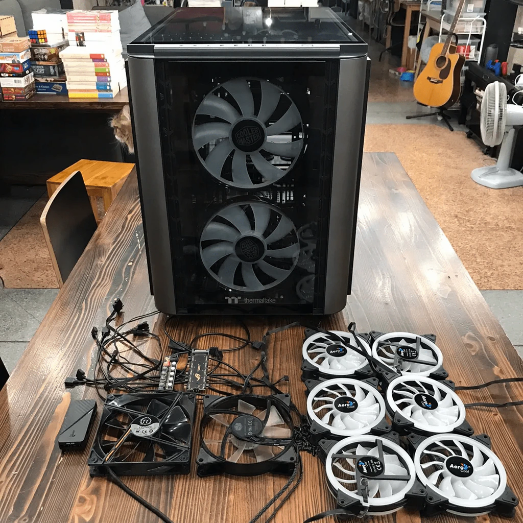THERMALTAKE LEVEL 20 XT BLACK เคส PC ไซส์ใหญ่ ใช้งานมา 8 เดือน (เคสคอมมือสอง) รูปที่ 1