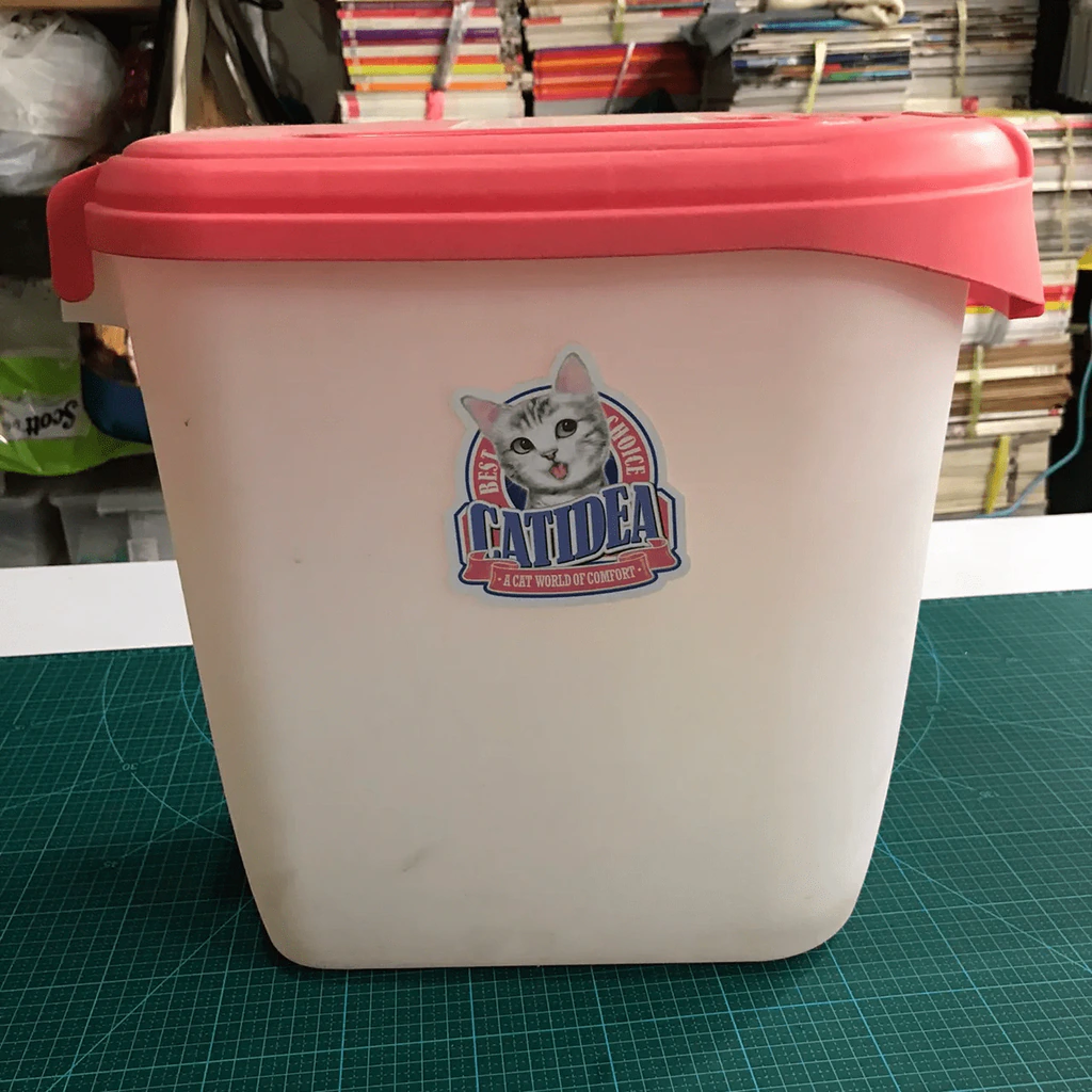 อุปกรณ์เก็บอาหารสัตว์เลี้ยง ที่เก็บอาหารแมว,หมา มือสอง รูปที่ 1
