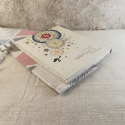 Songs of Happiness - กบในกะลา รูปที่ 5