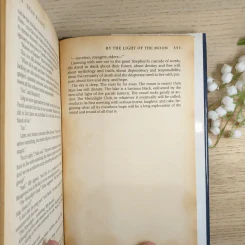 By the light of the moon - Dean Koontz รูปที่ 10