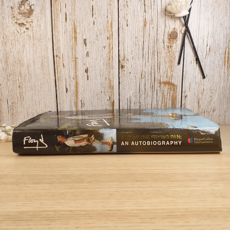 Out of the Frying Pan: Scenes from My Life รูปที่ 3