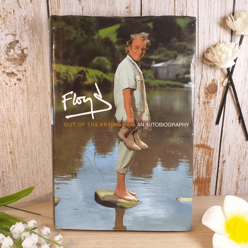 Out of the Frying Pan: Scenes from My Life รูปที่ 1