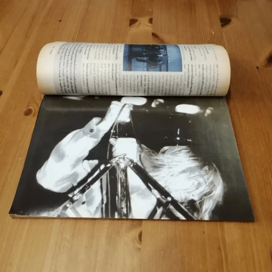 Music Express No.191 10 Years After Nevermind's Nirvana 16th Anniversary รูปที่ 17