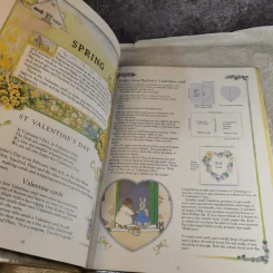 Little Grey Rabbit's Country Book รูปที่ 8