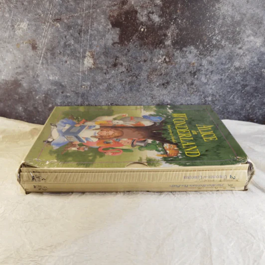 Alice in Wonderland four pop-up books รูปที่ 4