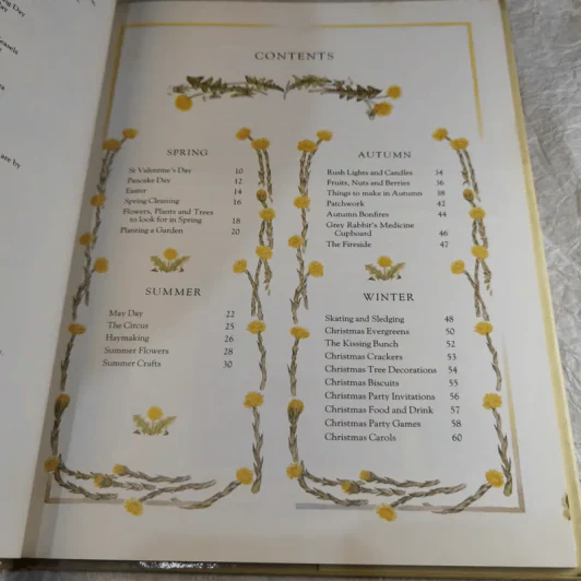 Little Grey Rabbit's Country Book รูปที่ 7