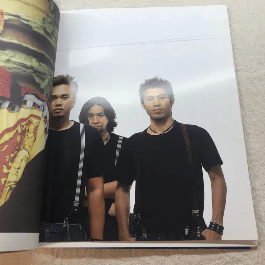 HAMBURGER ปีที่ 3 ฉบับที่ 59 ม.ค.2548 รูปที่ 11