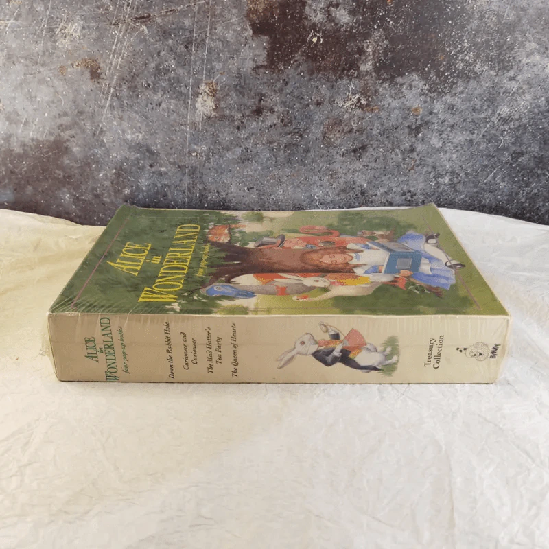 Alice in Wonderland four pop-up books รูปที่ 3