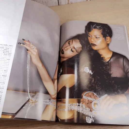 แพรว ปีที่ 34 ฉบับที่ 816 ส.ค.2556 อั้ม พัชราภา & โอปอล รูปที่ 14