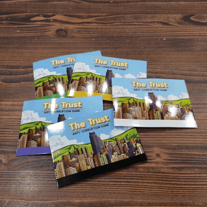 (Used บอร์ดเกมมือสอง) The Trust เดอะทรัสต์ เล่นไปอย่าให้ใครโกง รูปที่ 3